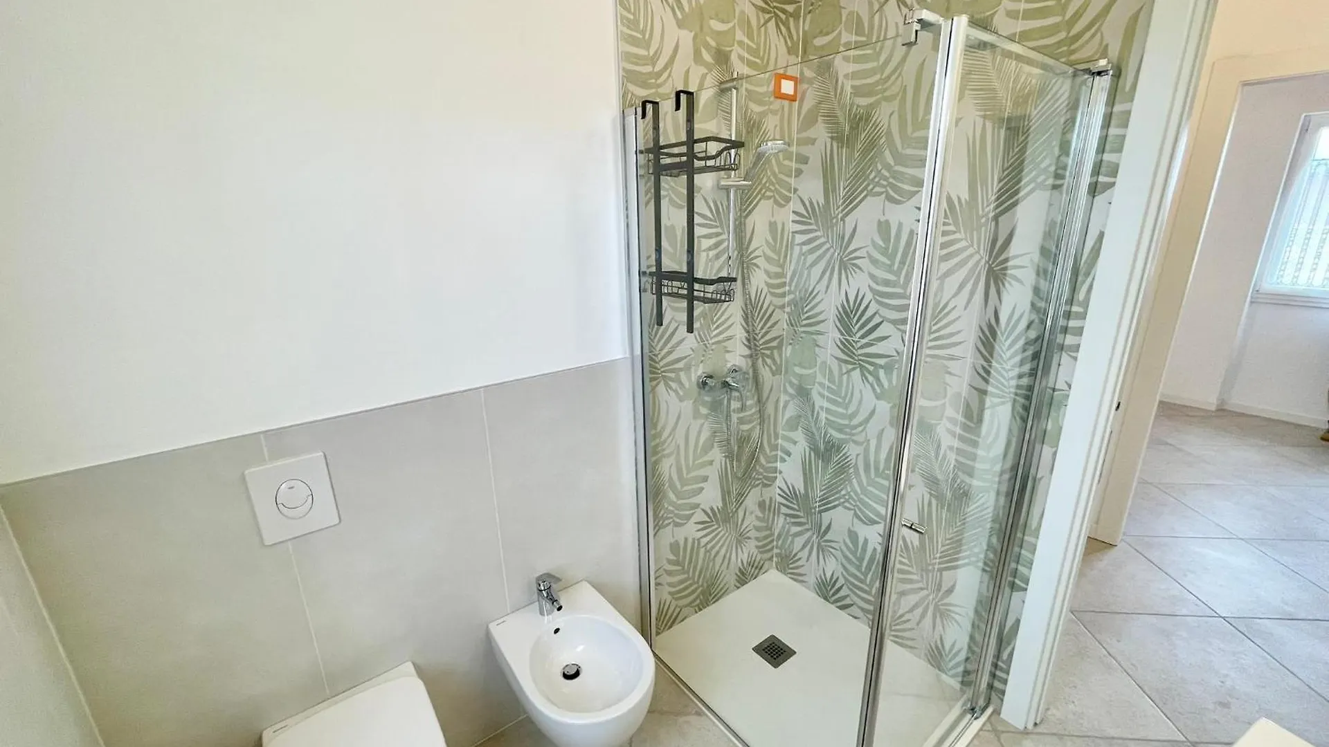מאלצ'סינה Benni Apartments איטליה