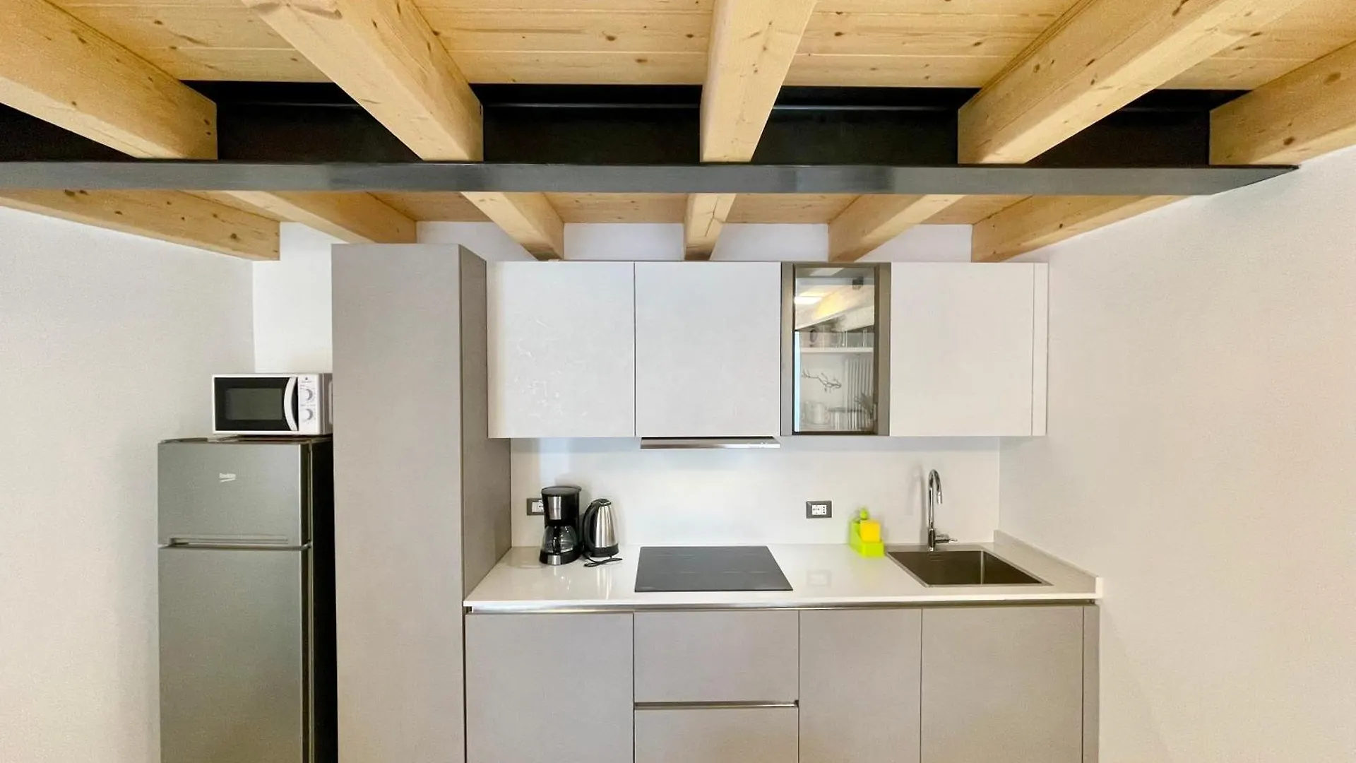 מאלצ'סינה Benni Apartments